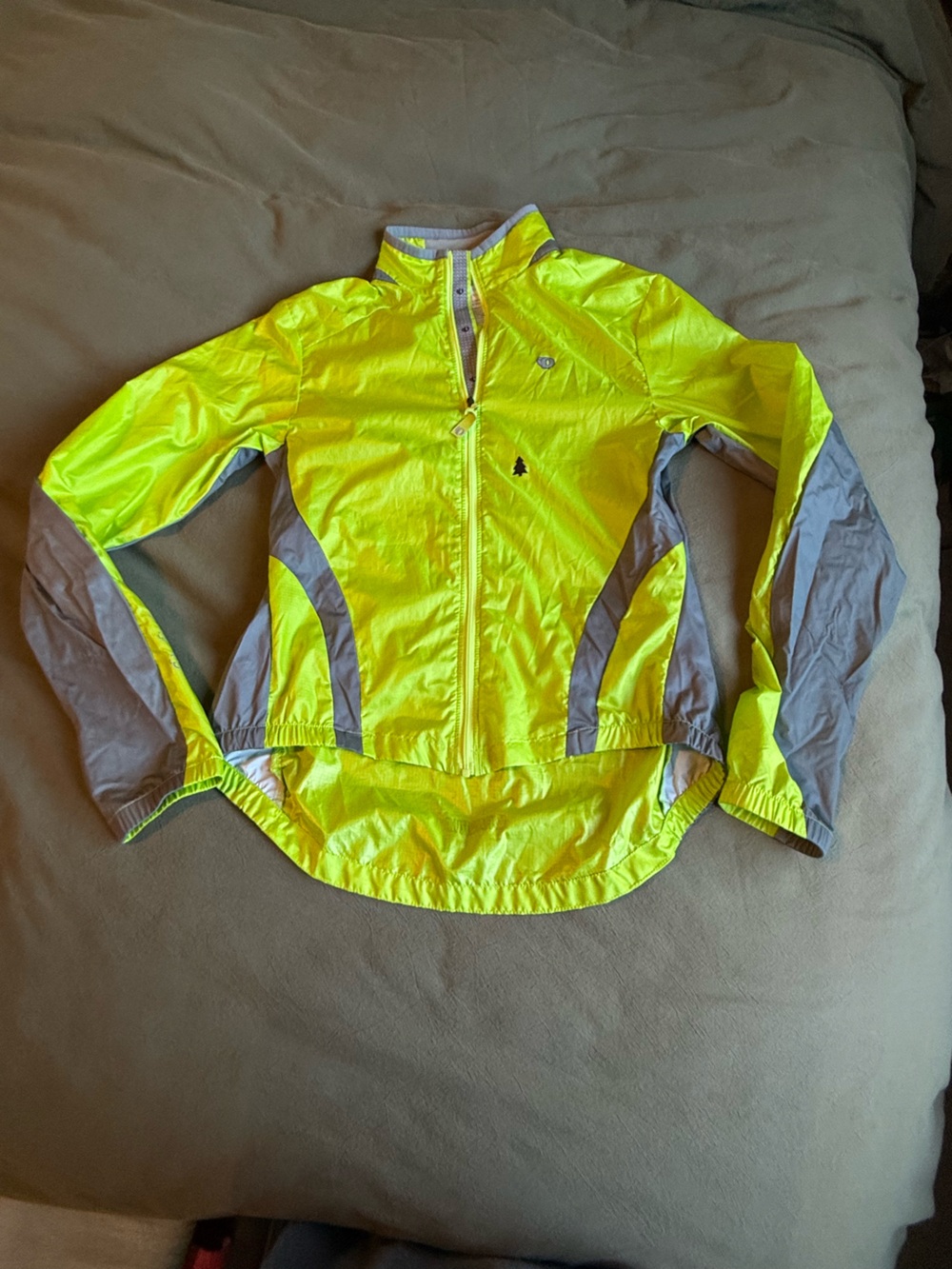 Pearl Izumi Neon Yellow and Gray Women’s Reflective Wind/Rain Jacket